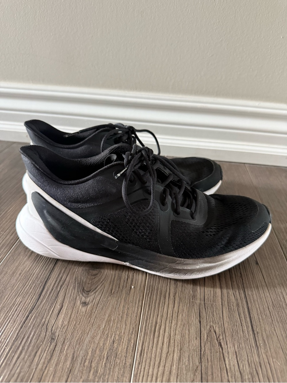 Lululemon Blissfeel Run Sneakers Size 8.5